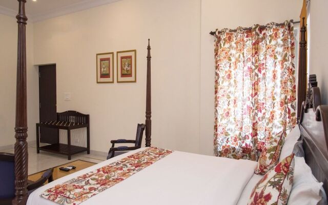 OYO 13793 Villa Sagat Raaso
