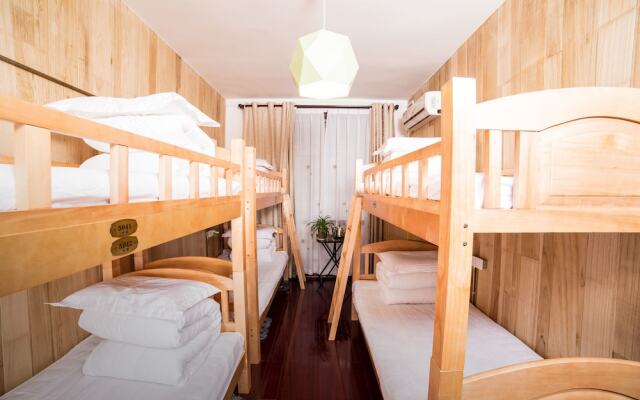 Xi'an Zhongshi Youth Hostel