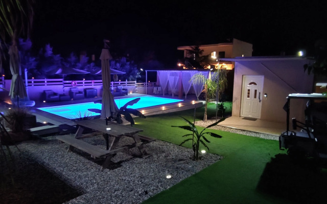 Modular Bungalows With Heated Pool Artemis Greece