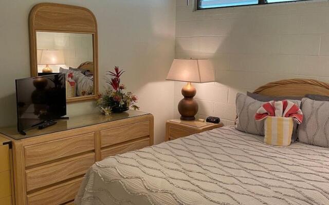Kihei Akahi D604 1 Bedroom Condo by RedAwning