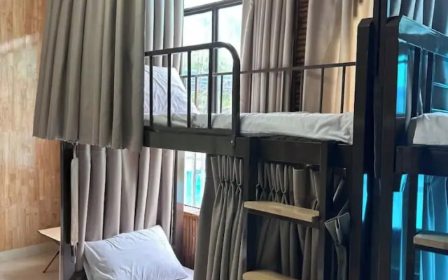 Sunset Garden Dorm