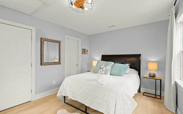 8 Mi to Sugar Mountain Resort: Seven Devils Home