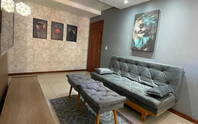 Apartamento c/estacionamento, próximo ao Shopping