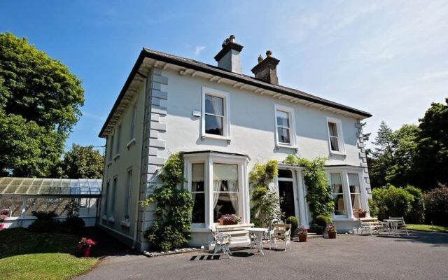 Glenmore House