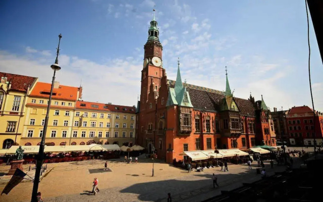 Solny Square Aparthotel