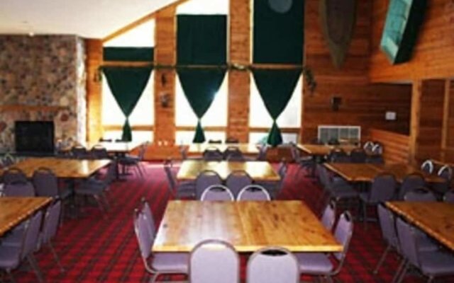 The Lodge at Crooked Lake