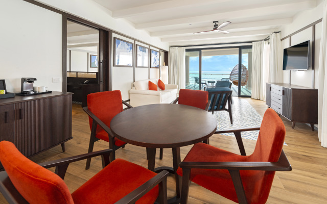 Ocean Coral Spring - All Inclusive