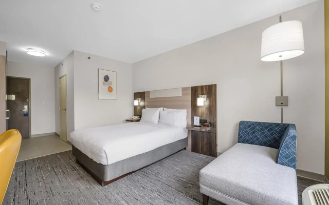 Holiday Inn Express Hotel & Suites Edmonton South by IHG