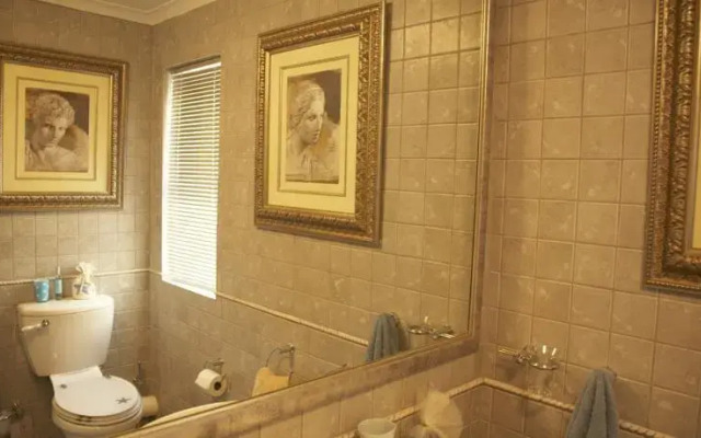 Kruger House Guest Cottages