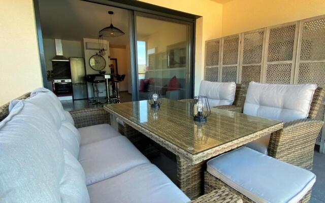 Appartement neuf tout confort en bord de mer