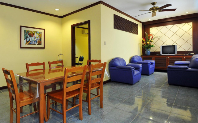 Dumaguete Royal Suite Inn