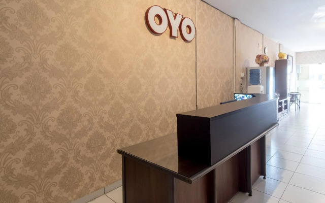 OYO 359 Executive Inn