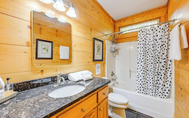 Near Hiking & Outdoor Rec: Cabin in Sapphire