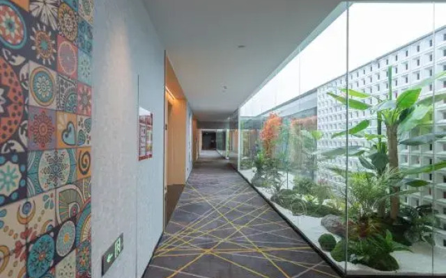 IdeaEsportsHotel（Anqing the Taihu Lake Store）
