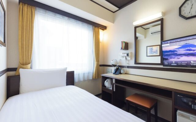 Toyoko Inn Osaka Shinsaibashi Nishi