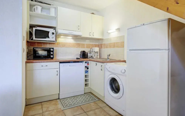 Quiet 6-guest Apartment in Homps