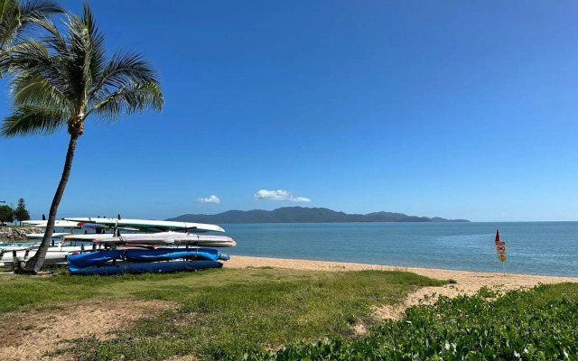 Townsville Lighthouse - 3/103 Strand