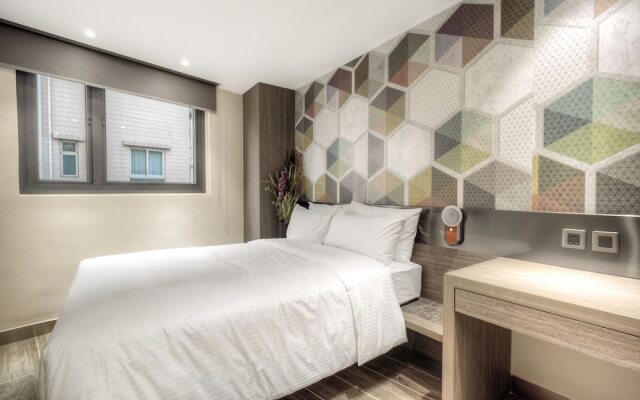 Le Manndi Service Apartment
