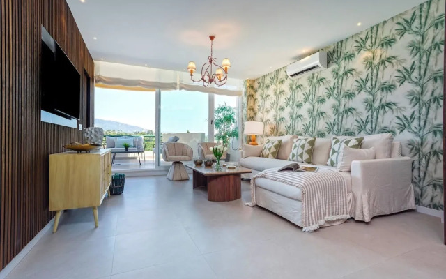Amazing 3BD apt and Pool. Señorío de Aloha