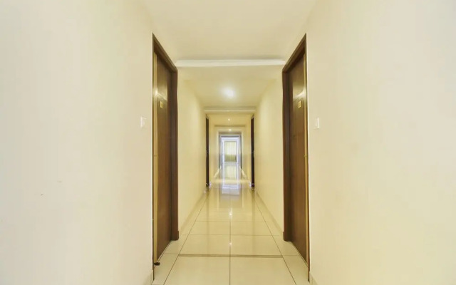 Capital O 1607 Ranas Residency