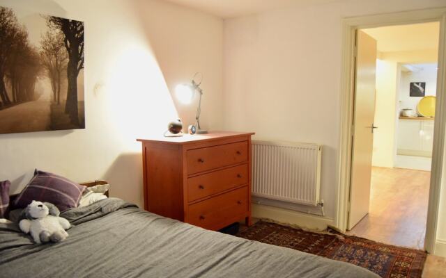 Spacious 1 Bedroom Flat Near King's Cross