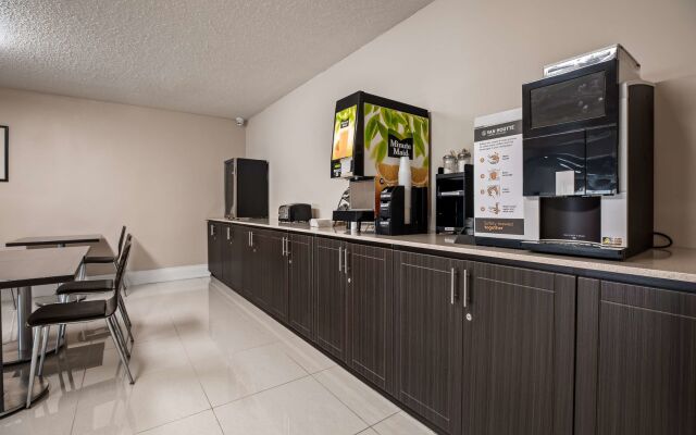 SureStay by Best Western Kemptville.