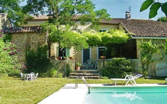 House With 6 Bedrooms in Villedieu, With Private Pool, Furnished Garde