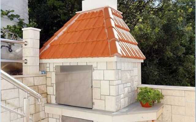 Neve - 100 m From Pebble Beach - A2