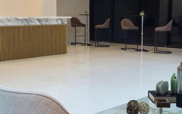 Apartamento Lujo + Piscina infinita + GYM + Sauna