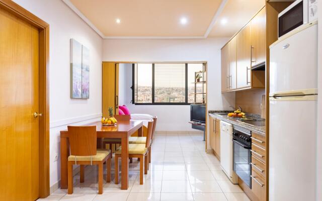 Home2Book Stunning View Apart Floor 25 Santa Cruz