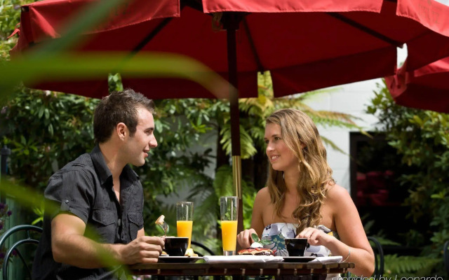 Commodore Airport Hotel