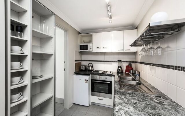 Sky Gardens Sunset River View Netflix Wine Parking