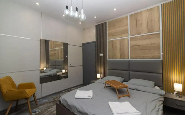 Unique Central 1 Bedroom Flat
