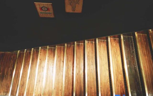 Yoyo Hotel