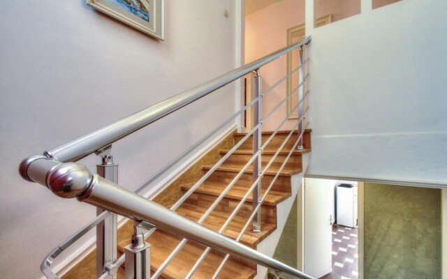 Amazing Home in Radmani With Wifi and 4 Bedrooms