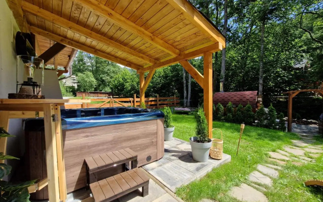 Pension/Apartments Kúria na Táloch