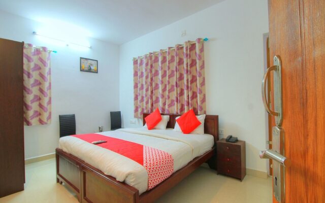 Oyo 15478 Lalana Residency