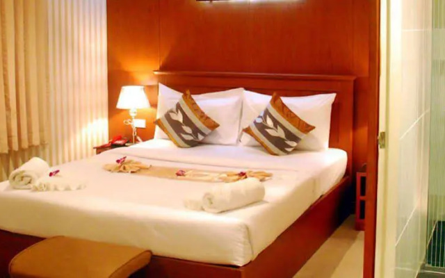 Palm Beach Hotel