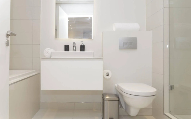 Triangle Luxury Suites by Totalstay