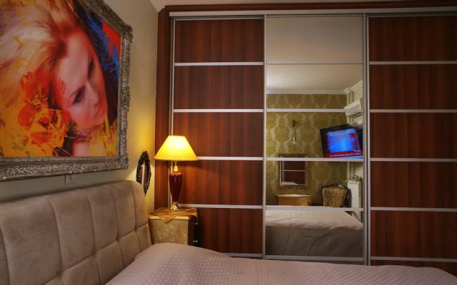 Violeta s Seaview Apartment in Piraeus