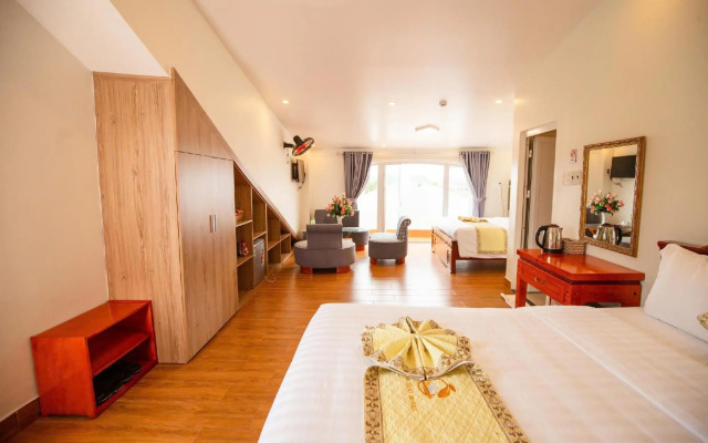 Nhat Tan Hotel