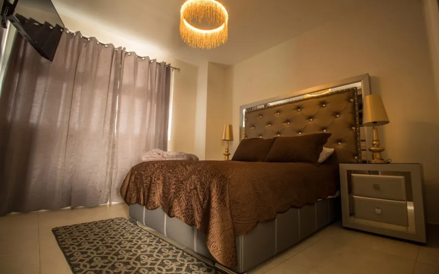 Niza Five Luxury Beach Apartments