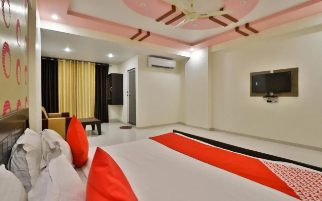 Maahi Palace By OYO Rooms