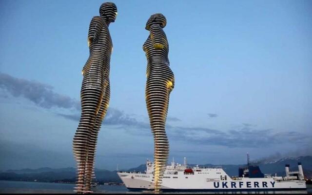 Sea Towers Suite