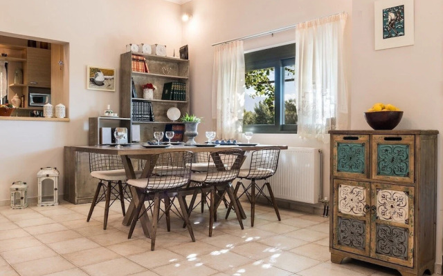 Aoria Estate Villa