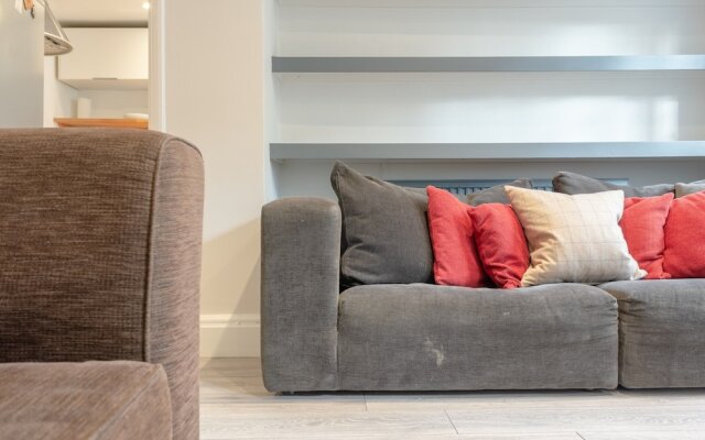 2 Bedroom Brixton Flat