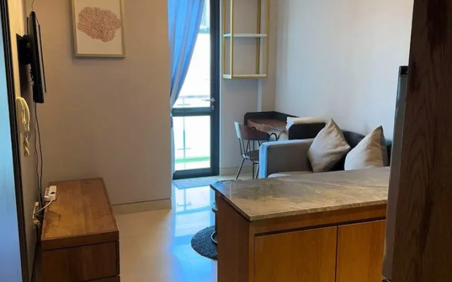 VANILLA One Residence Apartment By Reccoma