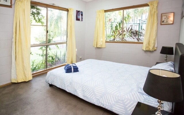 Rain Forest Retreat Jubilee Pocket