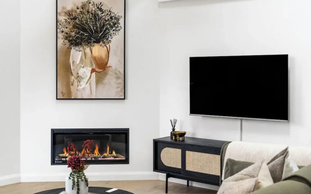 The Henrietta Apartments by Urban Rest
