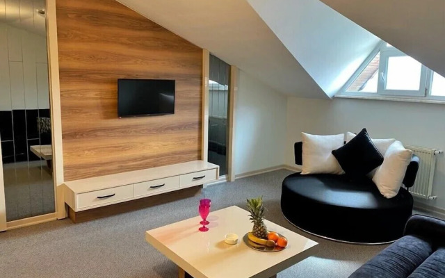 OTEL374